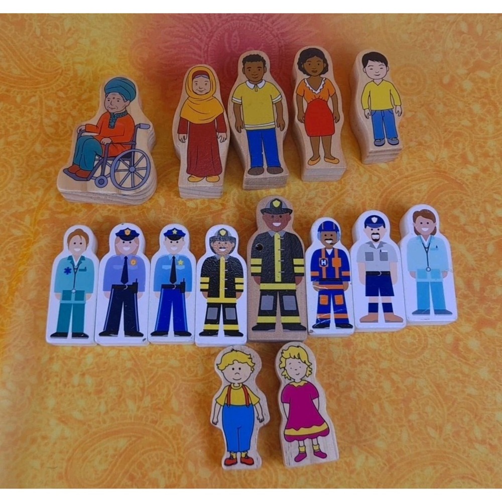 Lot Of‎ 15 Wooden Block Figures Professional, Boy And Girl, Freckled Frog Family